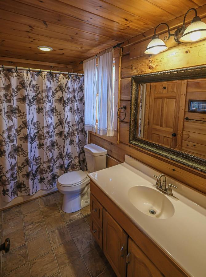 Lazy Bear Lodge Gatlinburg Εξωτερικό φωτογραφία